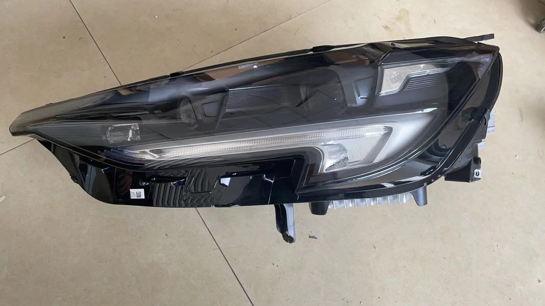 2021-2023 ENVISION HEADLIGHT T95 LEFT OR RIGHT SIDE LED