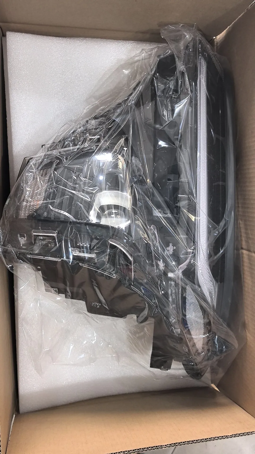 2024-25 TRAX LED EXPORT HEADLIGHT LEFT RIGHT NEW OE