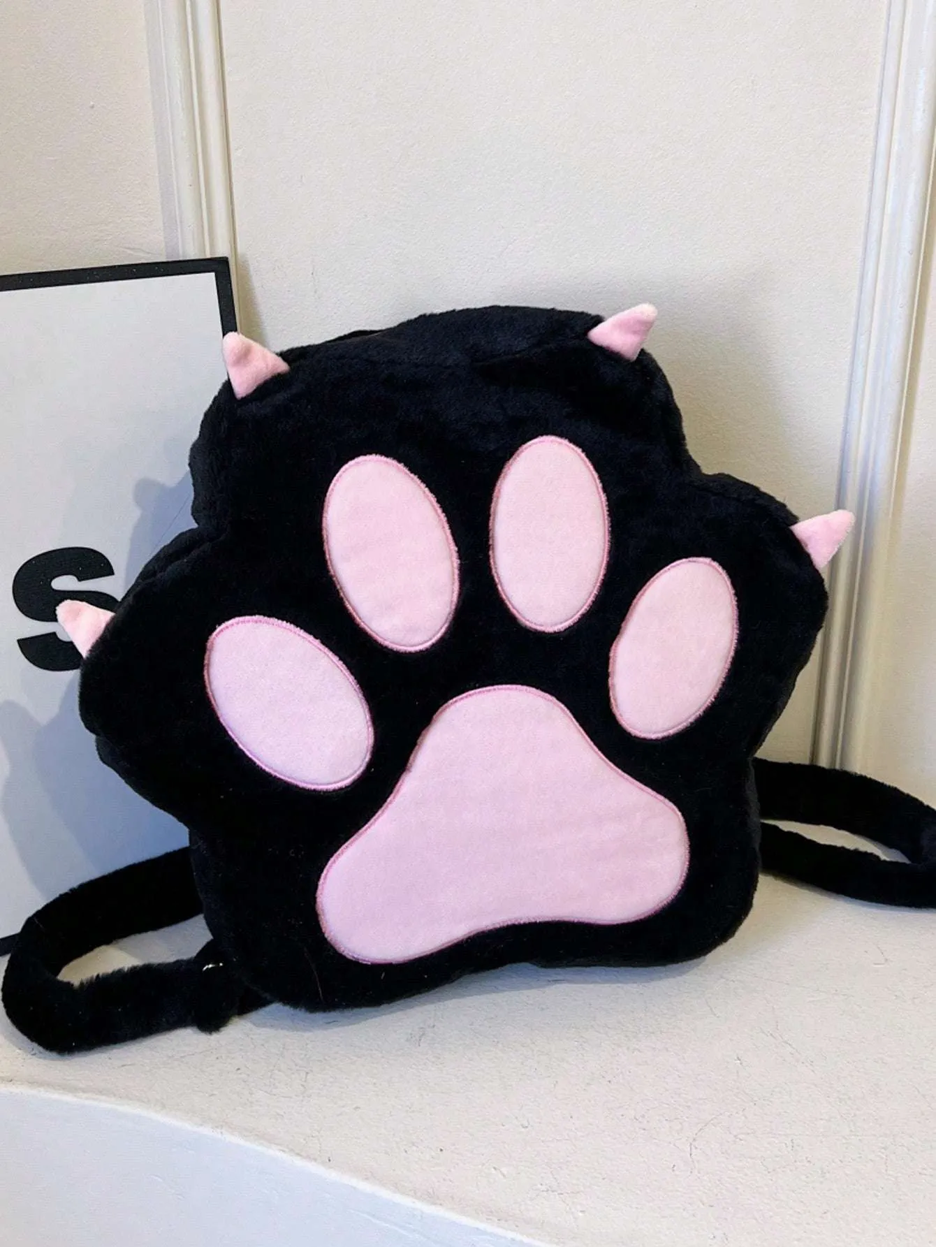 Adorable Cat Paw Plush Backpack: The Perfect Personalized Gift for Trendy Girls!