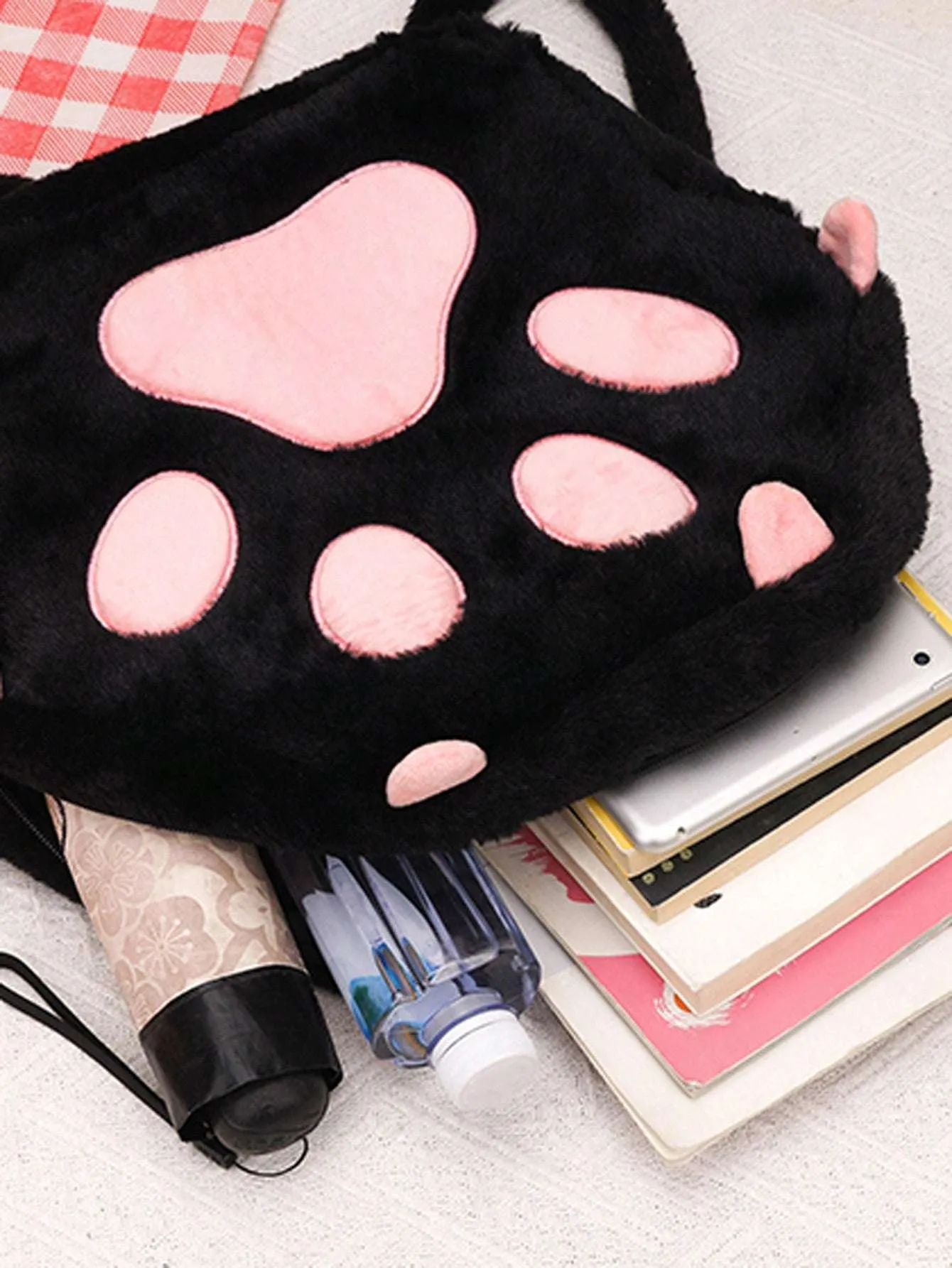 Adorable Cat Paw Plush Backpack: The Perfect Personalized Gift for Trendy Girls!