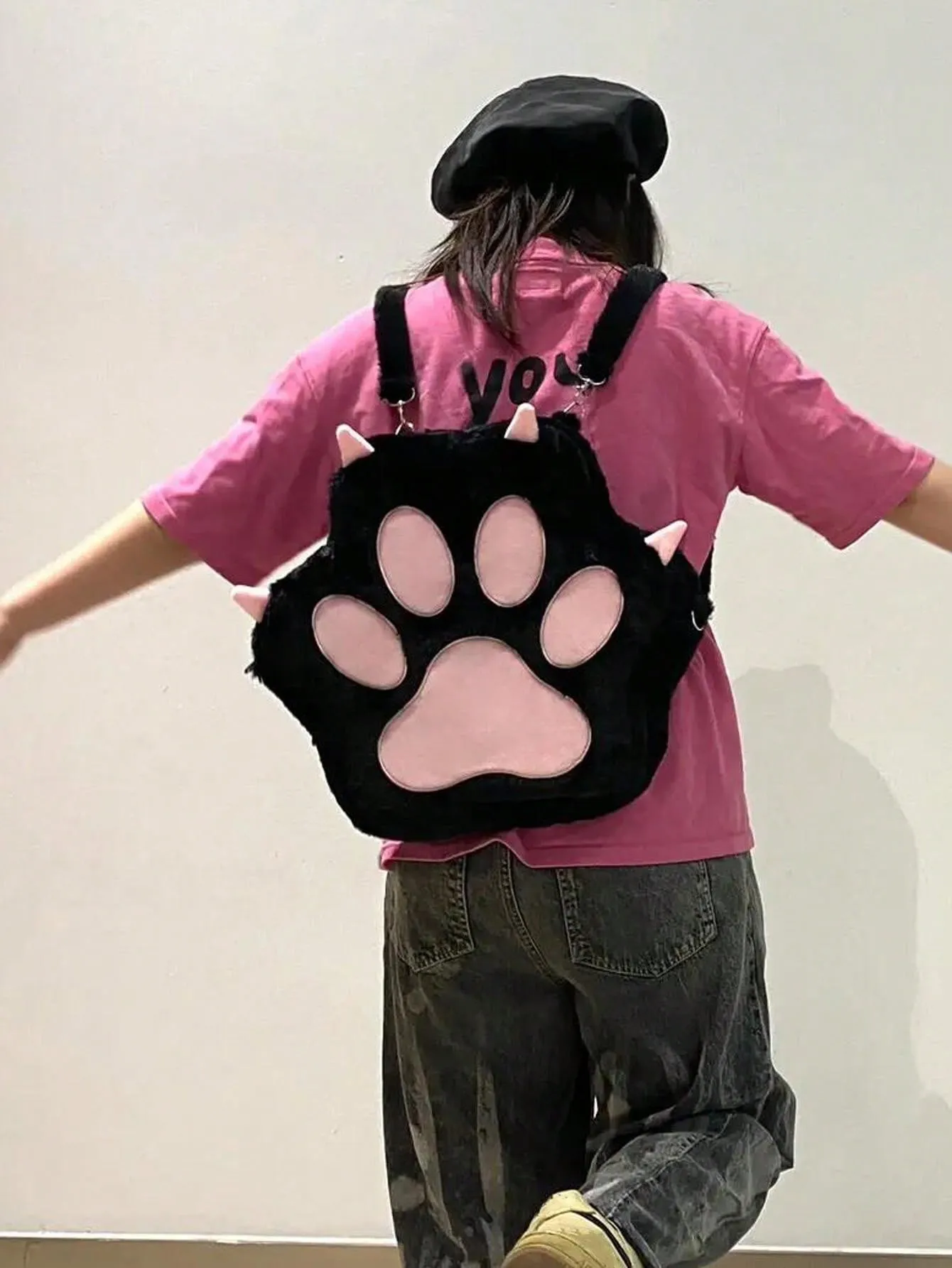 Adorable Cat Paw Plush Backpack: The Perfect Personalized Gift for Trendy Girls!