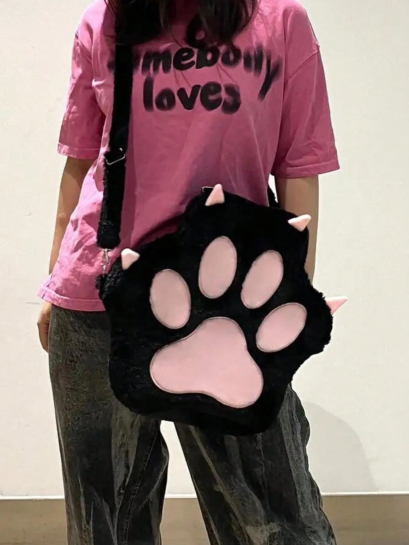 Adorable Cat Paw Plush Backpack: The Perfect Personalized Gift for Trendy Girls!