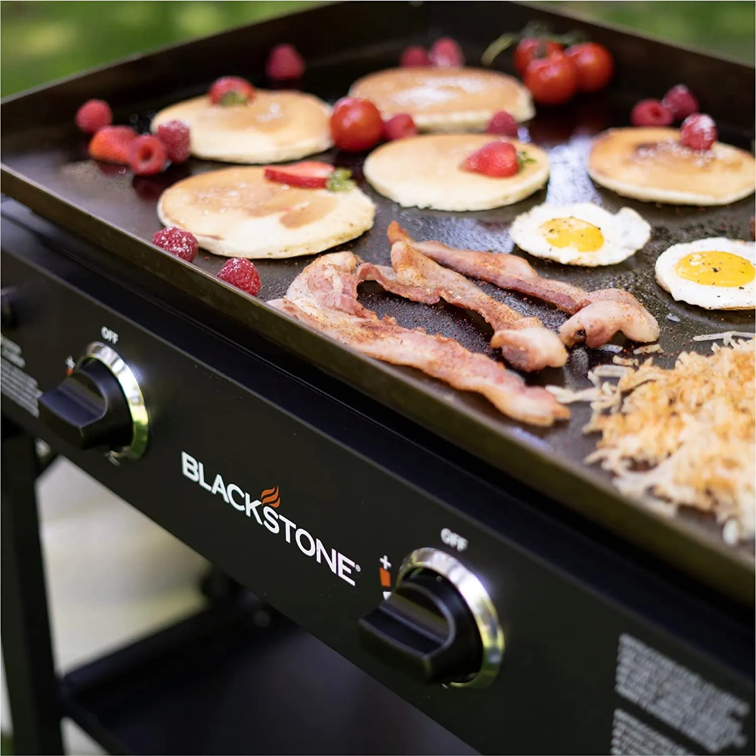 Blackstone Flat Top Gas Grill Griddle 2 Burner Propane Fuelled Rear Grease Management System, 1517, Outdoor Griddle Station for Camping, 28 Inch