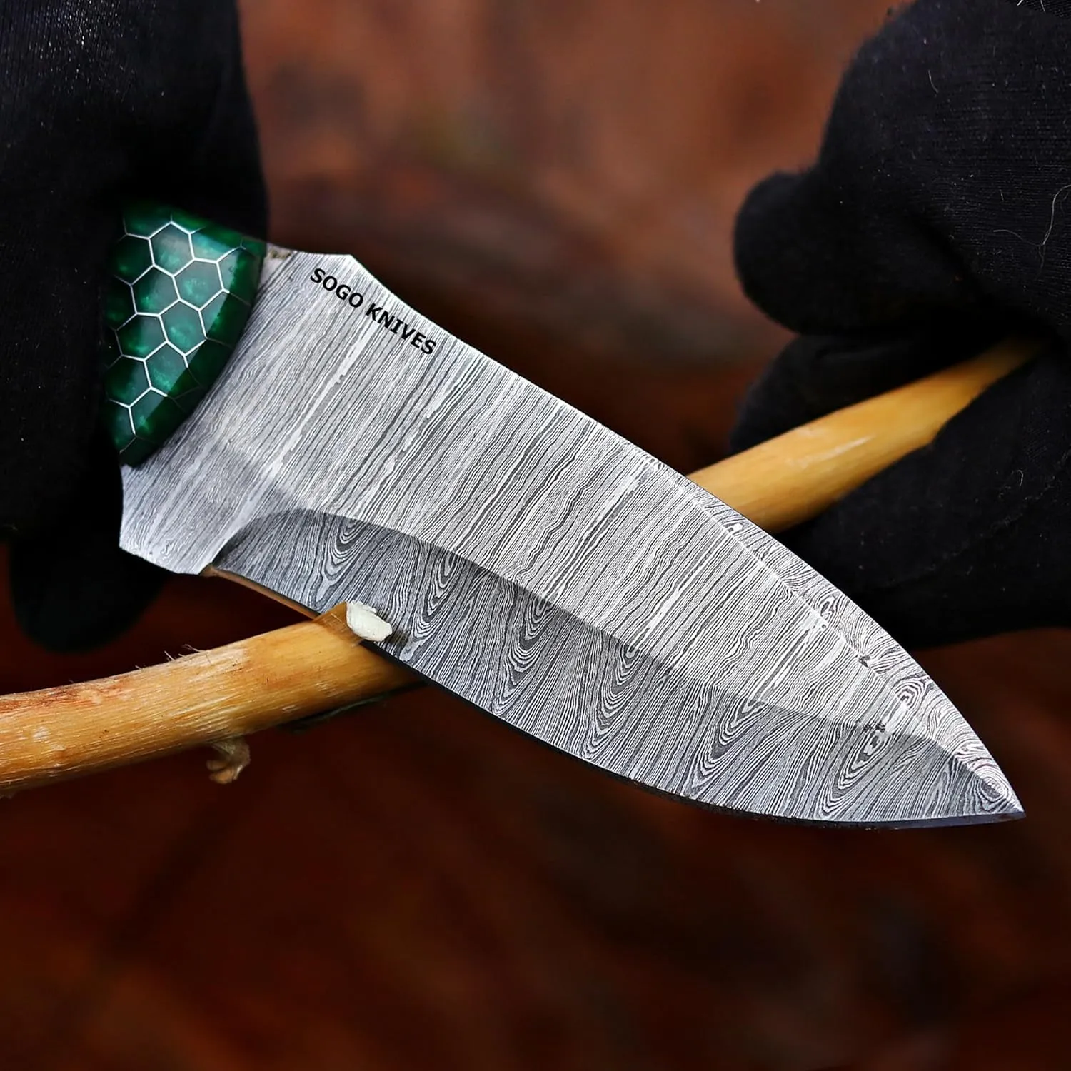 Fixed Blade Damascus Steel Hunting Knife, 9'' Full Tang with Leather Sheath, Non-Slip Wooden Handle, Camping Knife (GREEN)