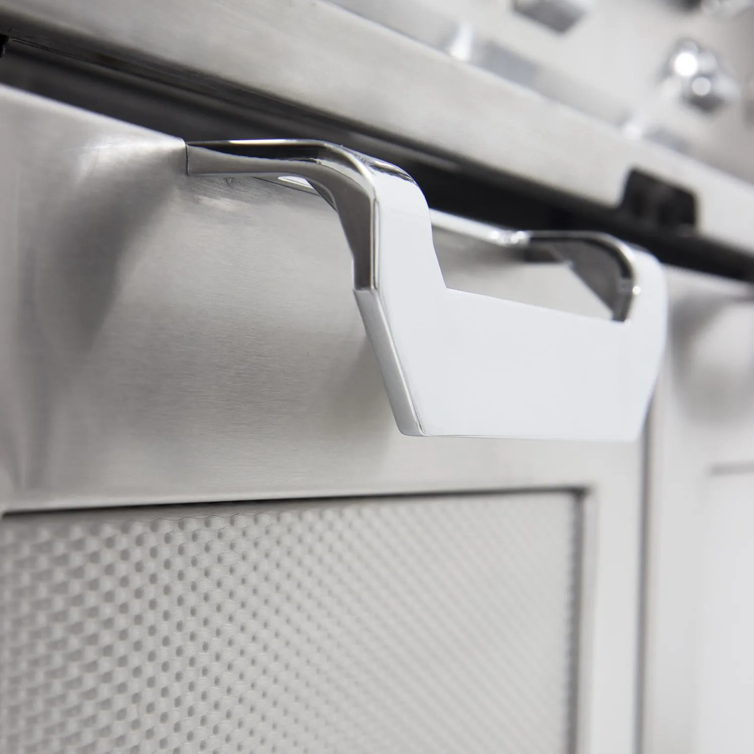 Hestan | Double Drawer & Door Tower Cart for 42" Gas Grill