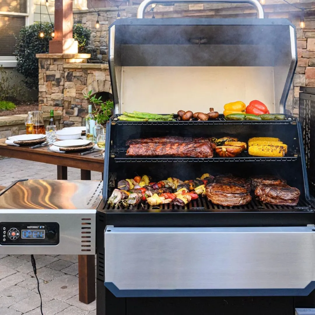 Masterbuilt Gravity Series® 1050 Digital Charcoal Grill   Smoker - MB20041220