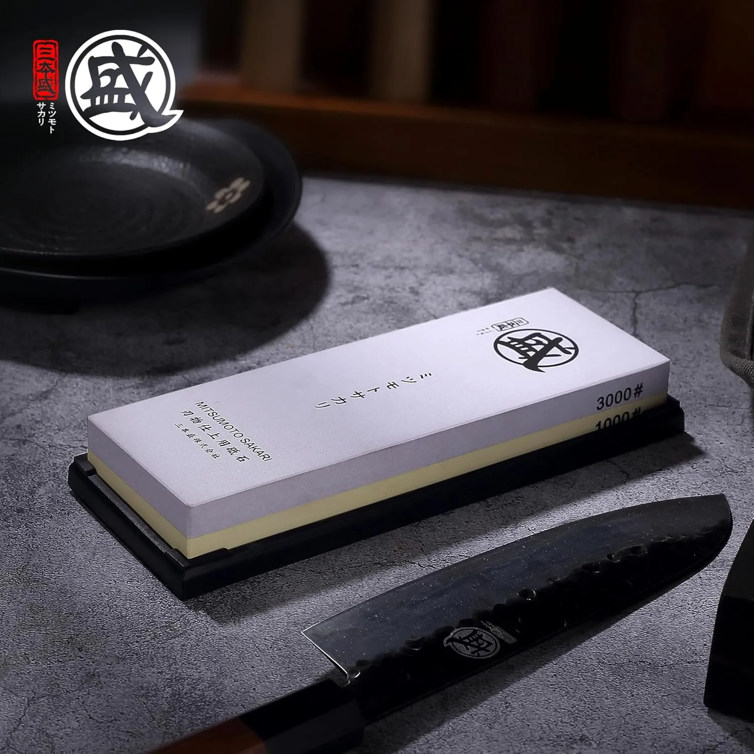 MITSUMOTO SAKARI Japanese Knife Sharpening Stones, Kitchen 1000/3000 Coarse and Fine Precision Sharpener Whetstone, Professional Knife Sharpener with TPR Rubber Non-Slip Base