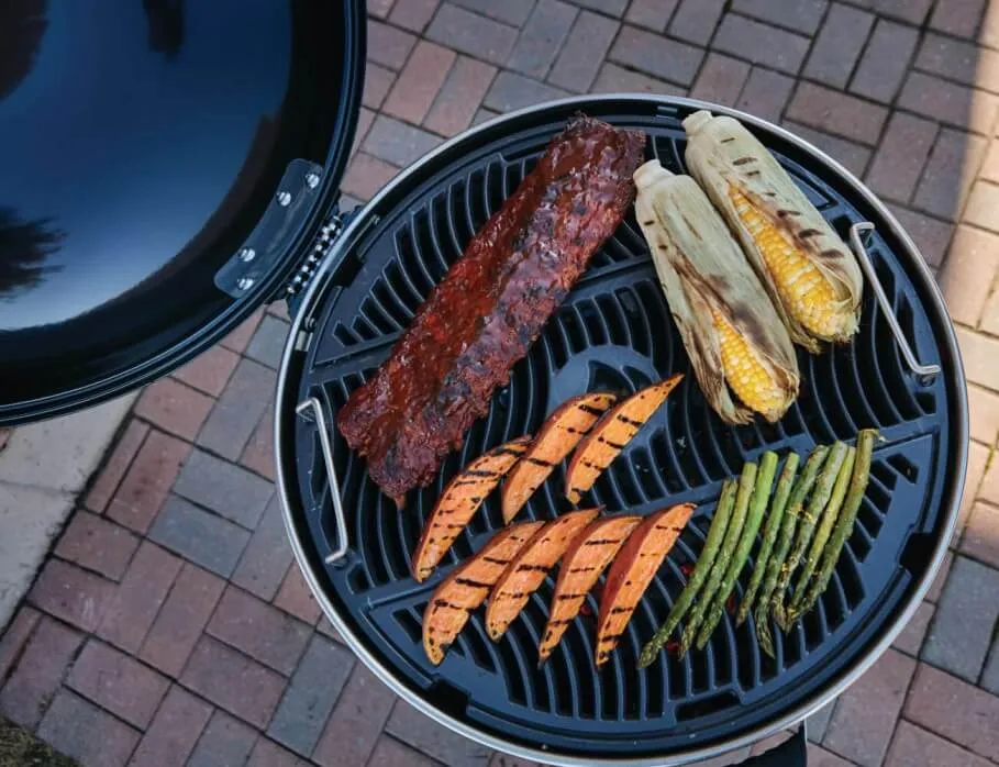 Napoleon Pro Charcoal Kettle Grill PRO22K-LEG-2