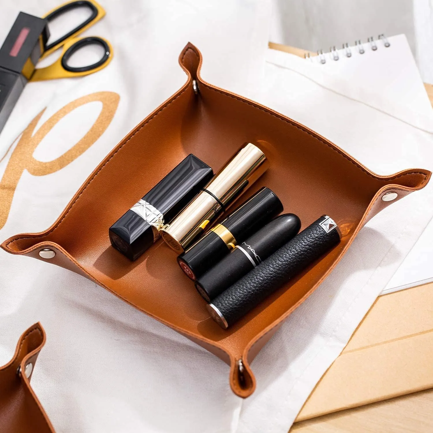 SANQIANWAN Leather Jewelry Valet Tray for Women and Man, Portable Entryway Table Tray Bedside Nightstand Desk Tray Small Catchall Travel Dish Plate for Key,Wallet,Watch,Coin (4PCs Brown-B)