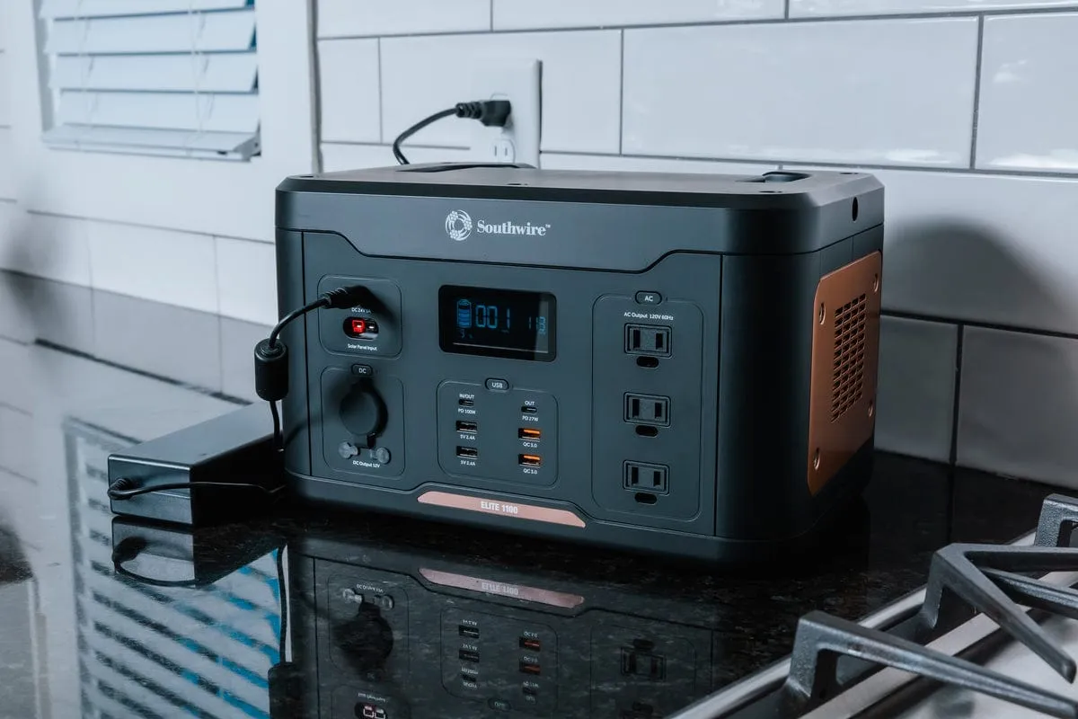 Southwire Elite 1100 Series™ Portable Power Station - 53253