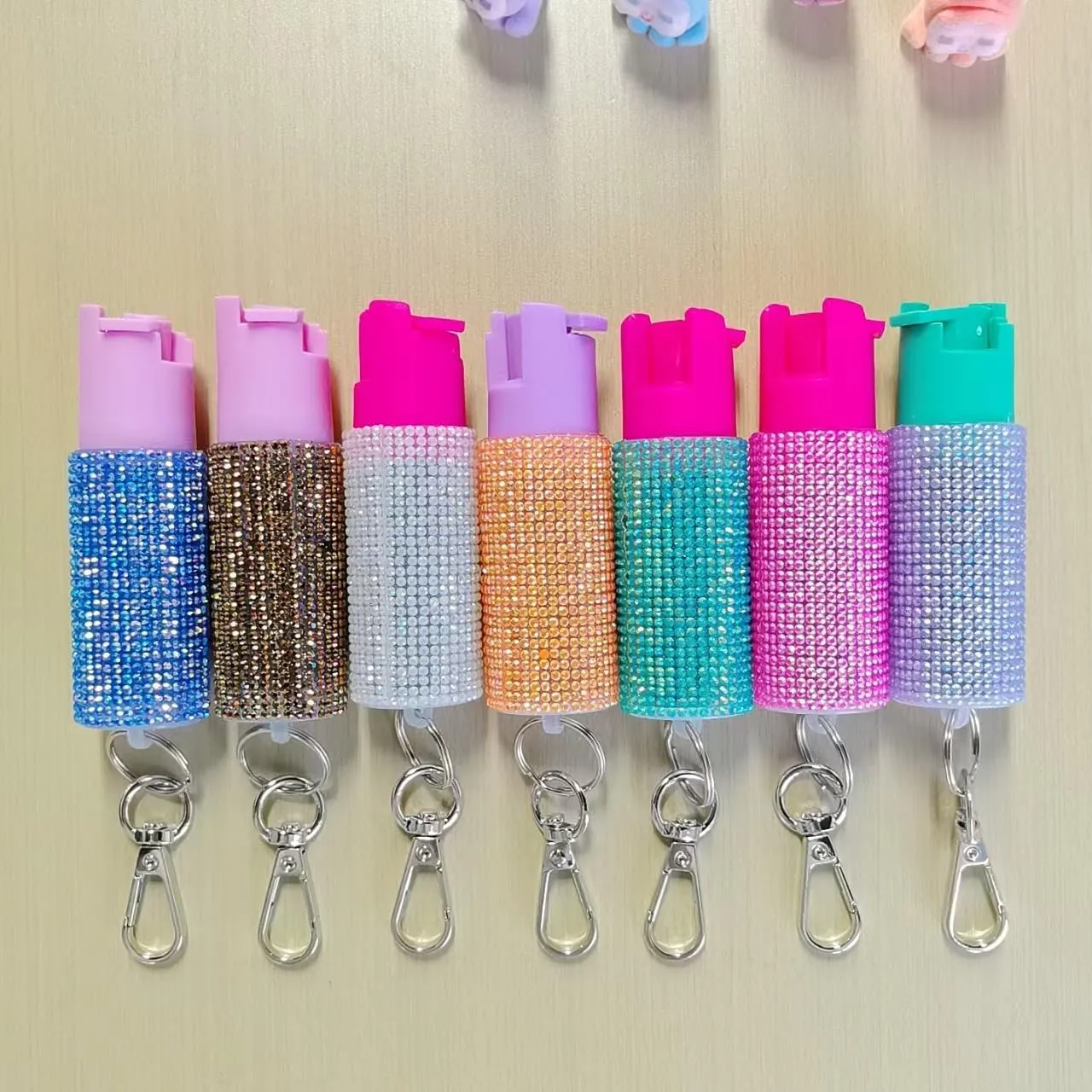 Stylish Self-Defense Keychain Pepper Spray - 16ft Range, Twist Top Safety