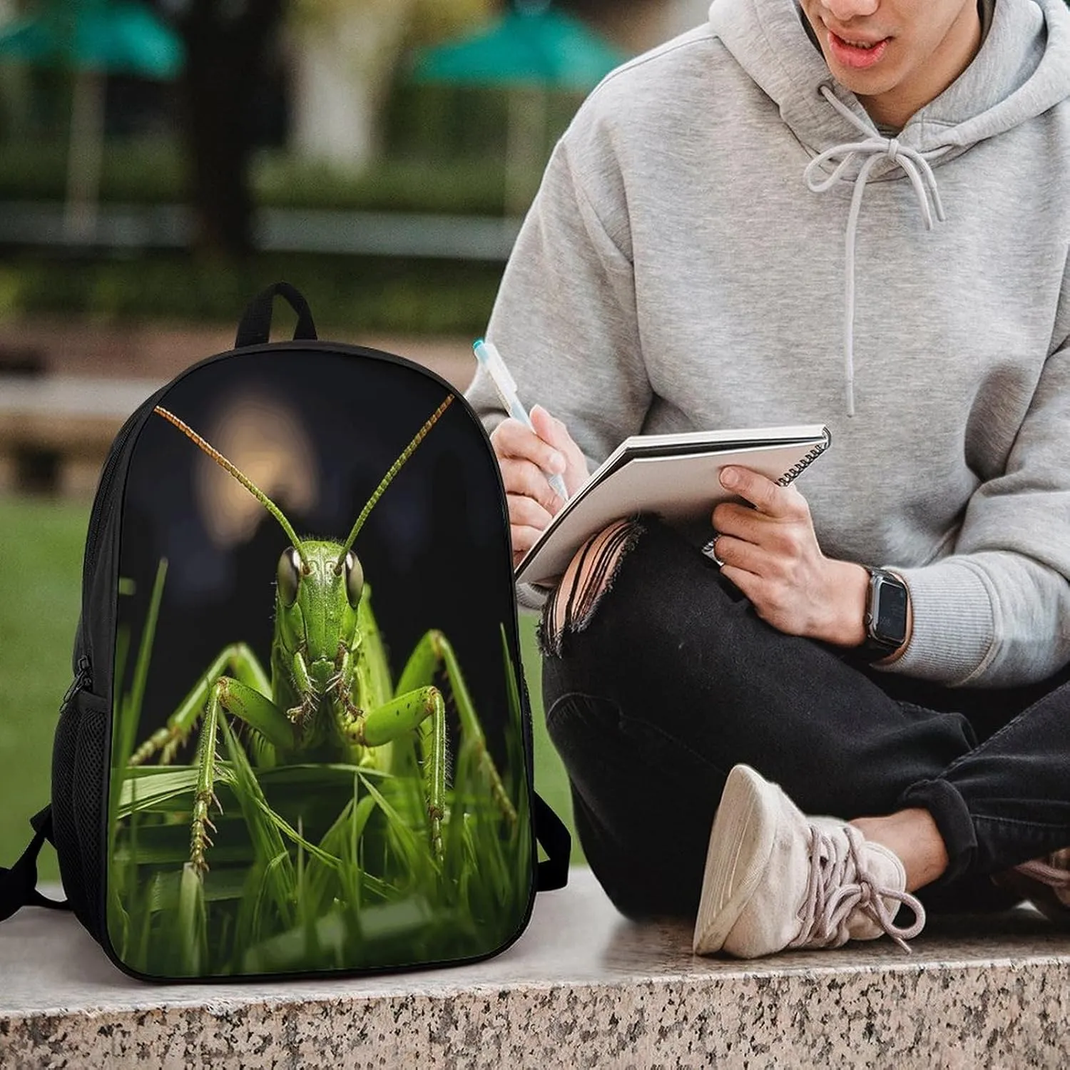 Travel Laptop Backpack Slim Durable Lightweight Back Pack Cute Grasshopper on Grass Small Backpack For Women Men