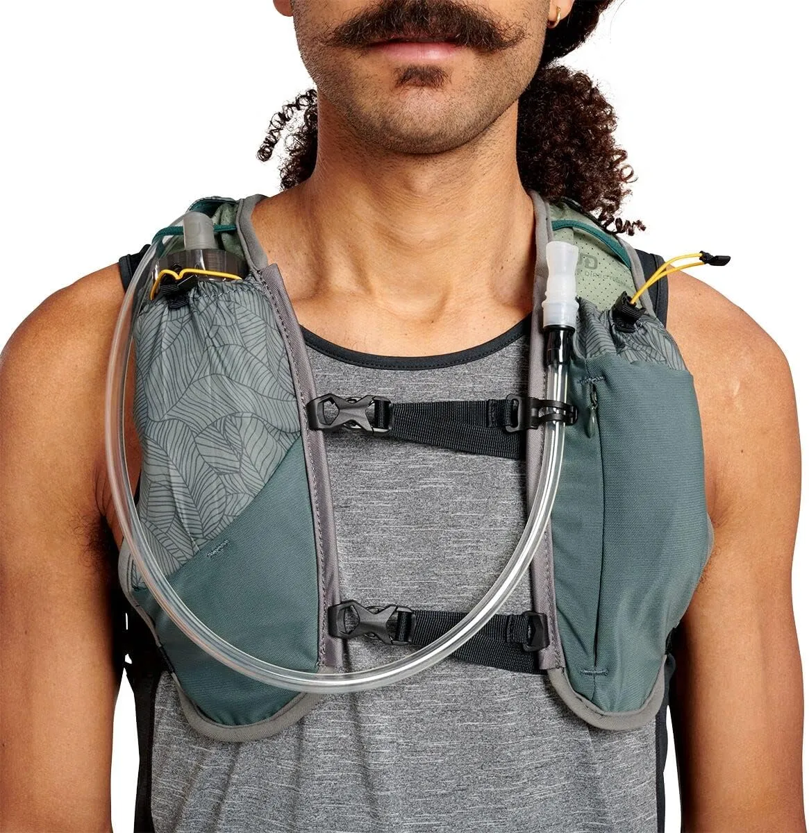 Ultimate Direction Highland Running Hydration Vest Pack, Phone Pocket, Storage, 1.5L Reservoir Included