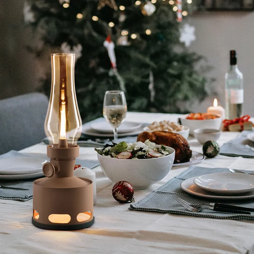 Vintage LED Lantern – Classic Rechargeable Lamp with Touch Flame Control