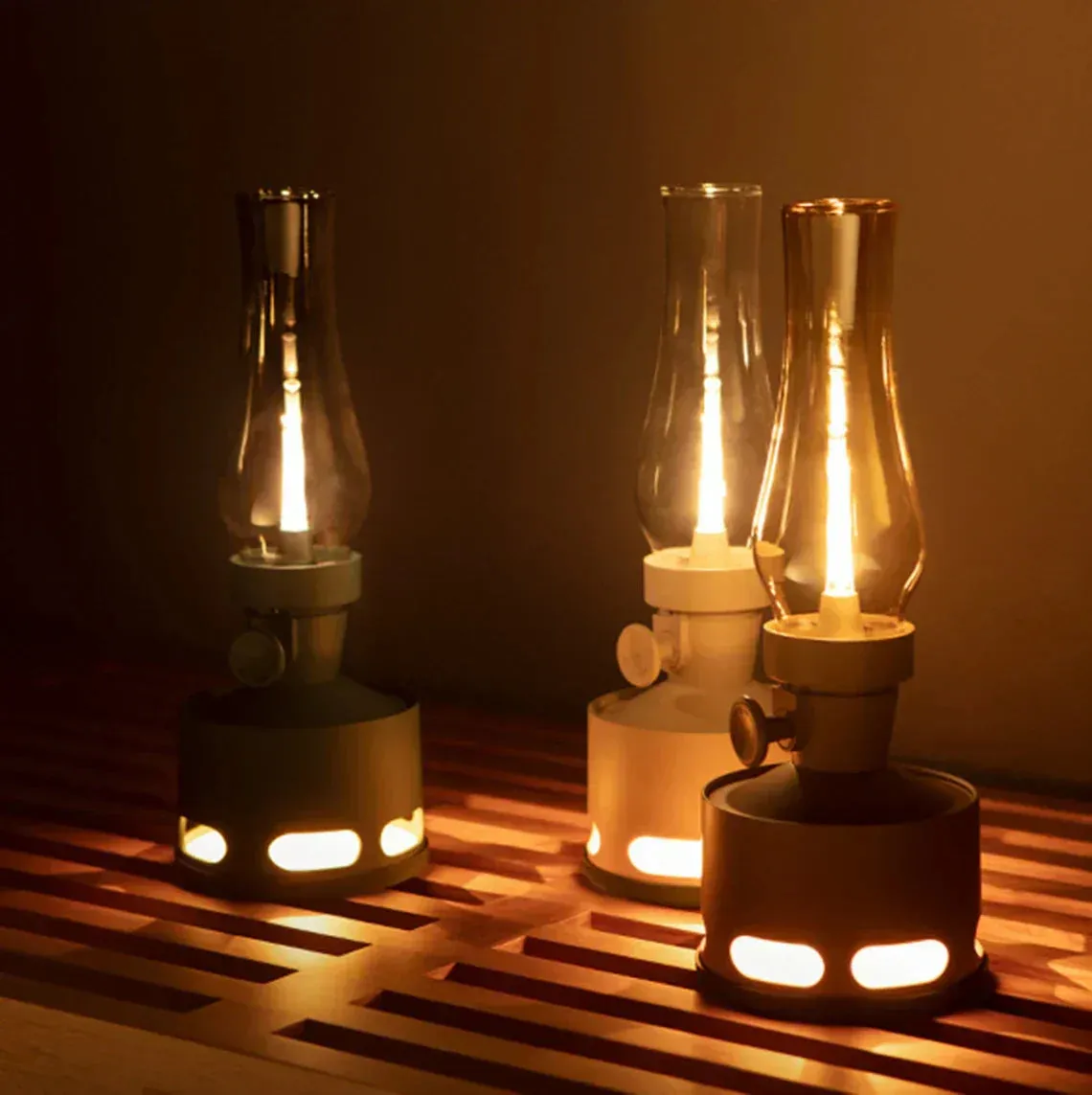 Vintage LED Lantern – Classic Rechargeable Lamp with Touch Flame Control