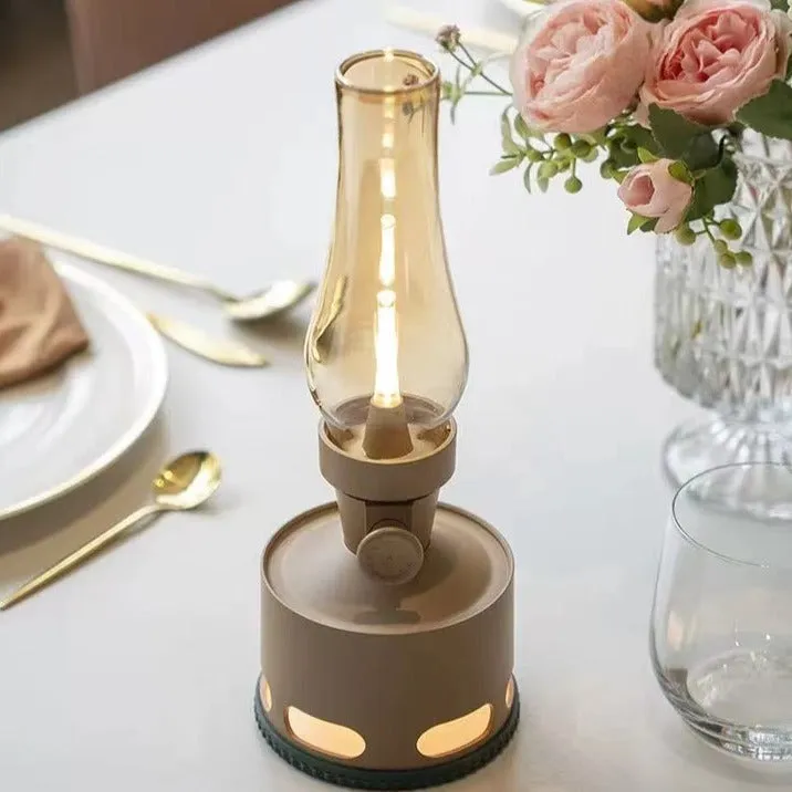 Vintage LED Lantern – Classic Rechargeable Lamp with Touch Flame Control