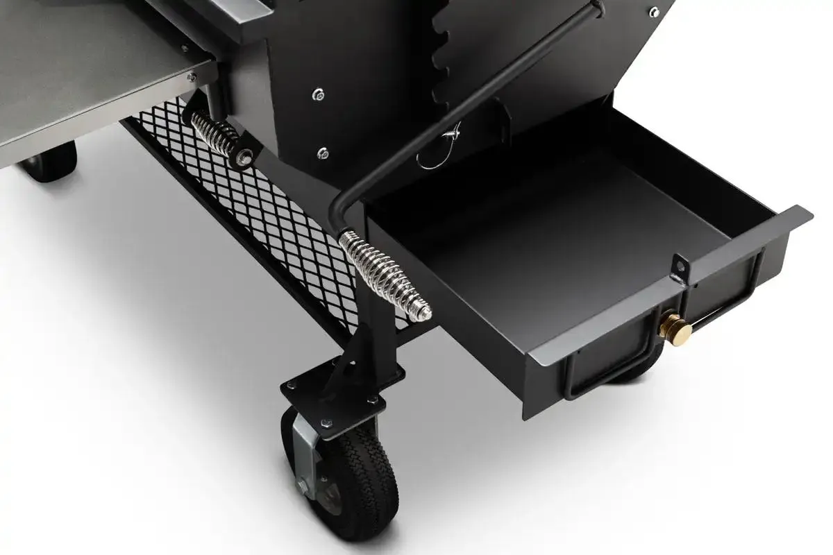 Yoder Smokers Adjustable Charcoal Grill